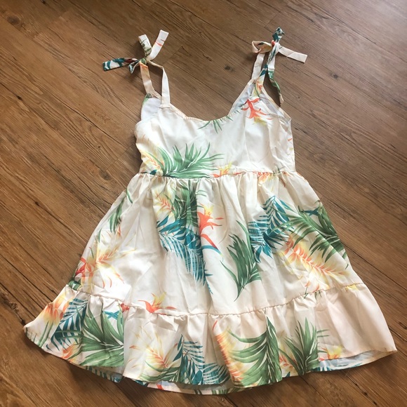 SHEIN Tropical Dress - Picture 13 of 13